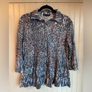 Carine Women’s snap blouse XL